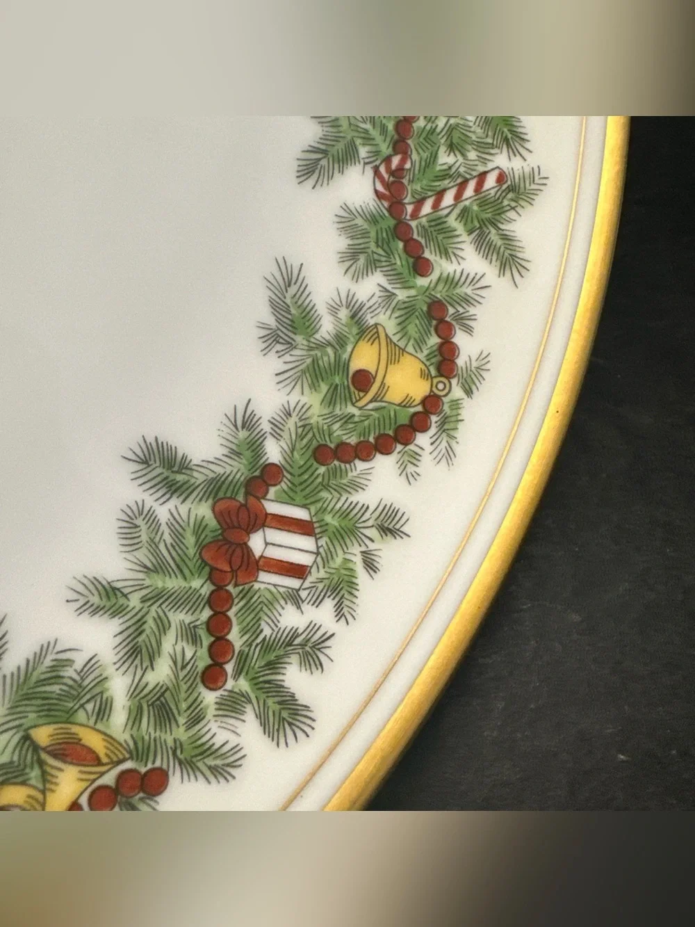 Vintage Fitz & Floyd St Nicholas Pedestal Cake Stand Christmas Serving Dish 10